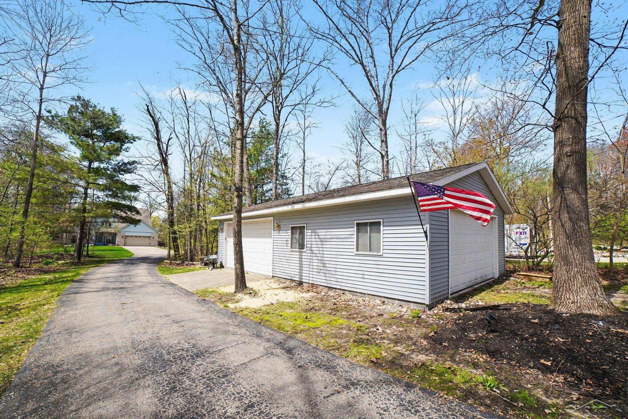 5089 North Fox Road Sanford, MI 48657 - Photo 29 of 44