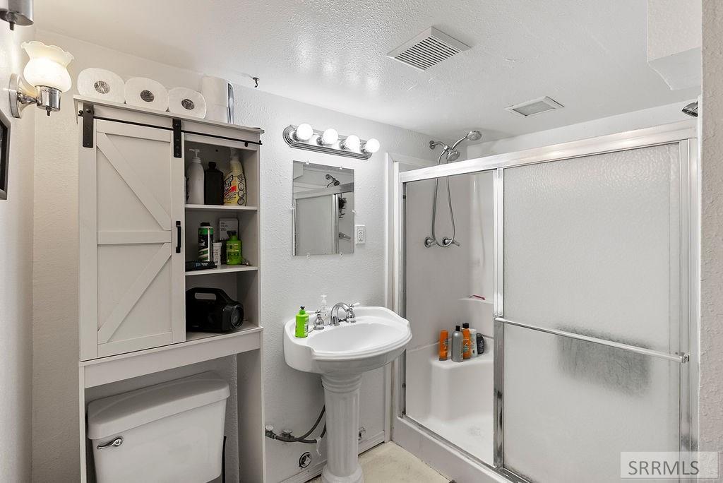 1046 East Lander Street Pocatello, ID 83201 - Photo 12 of 16