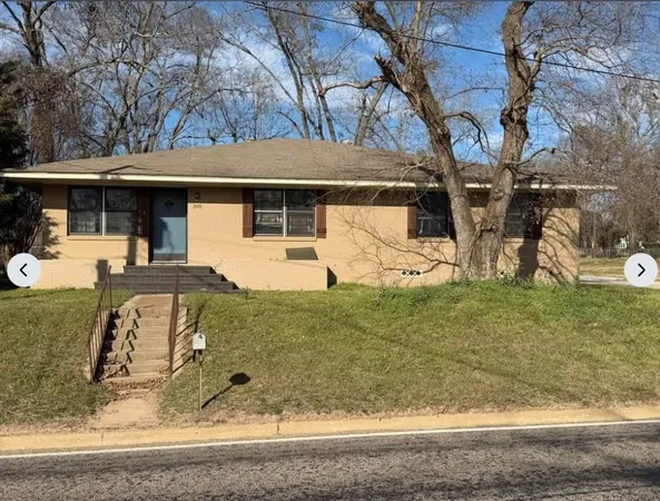 $125,000 | 310 Pine Street, Frankston, TX 75763