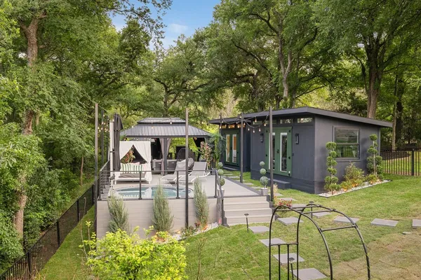 $1,175,000 | 3018 Sunridge Drive, Unit 8, Austin, TX 78741