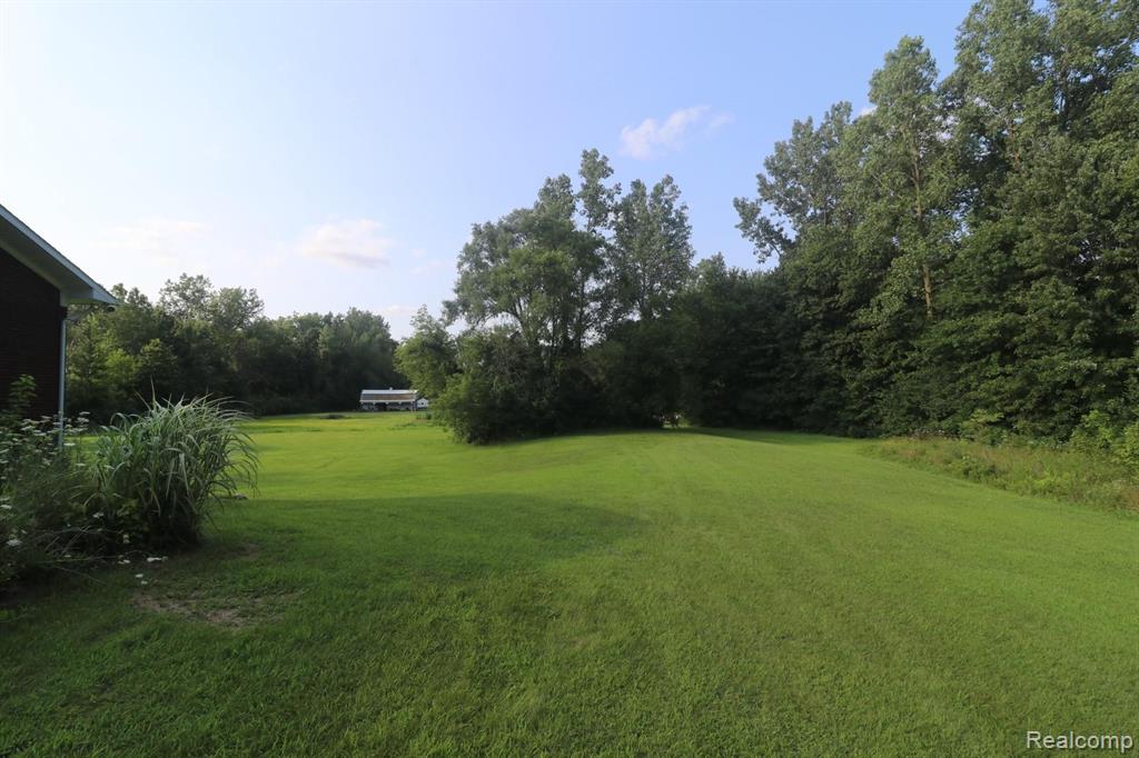 8317 Liss Road Willis, MI 48191 - Photo 9 of 15