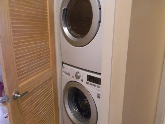 508 Madison Street, Unit 2 Nashville, TN 37208 - Photo 20 of 25 a close up view of a washer and dryer