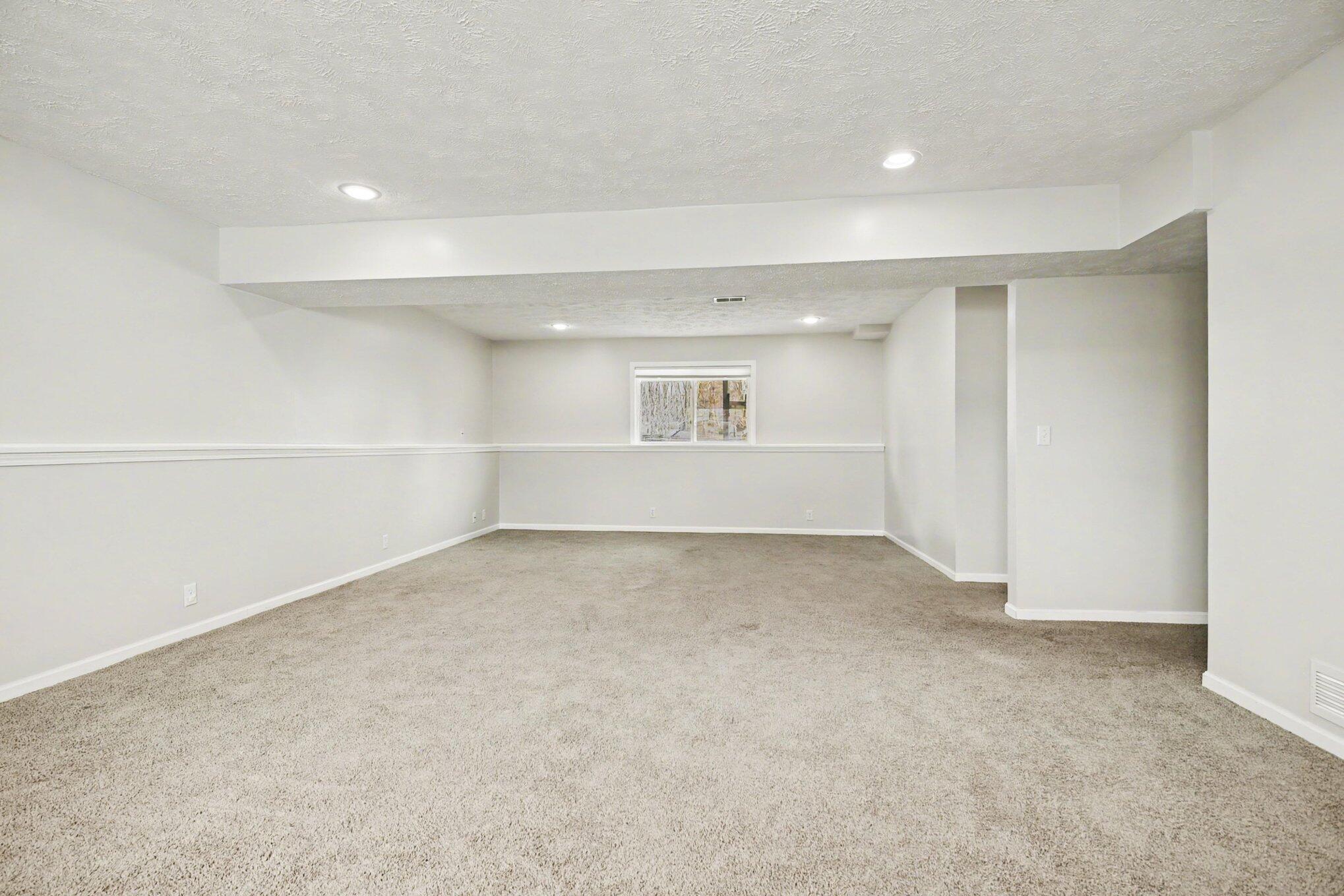 5151 Taylor Ridge Drive Southeast Kentwood, MI 49512 - Photo 18 of 27 018_file_8301