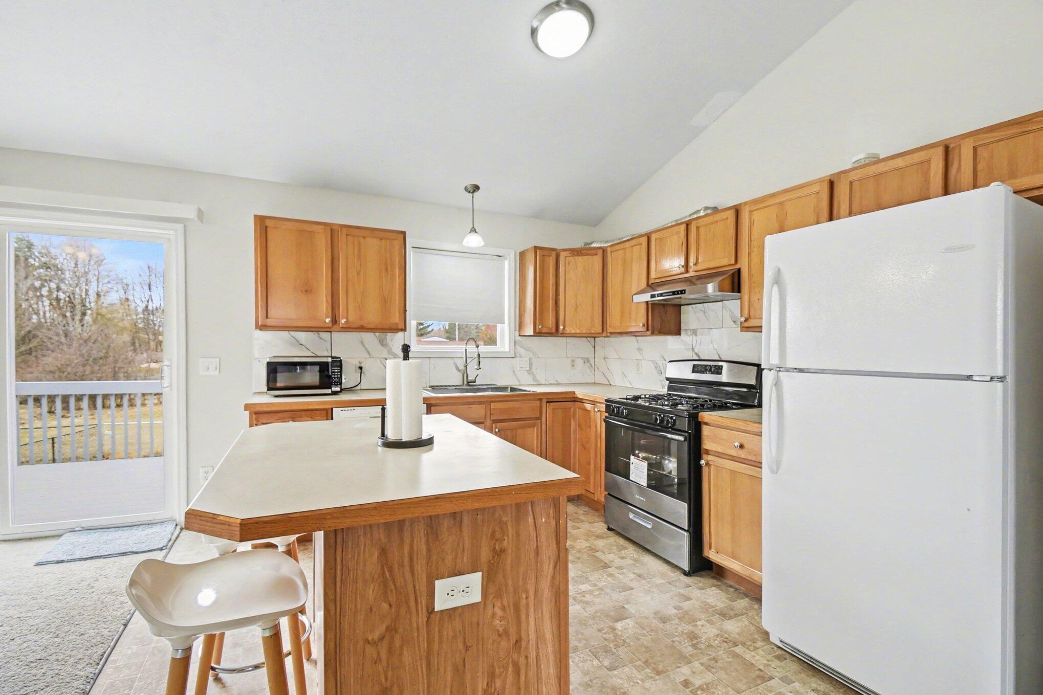 5151 Taylor Ridge Drive Southeast Kentwood, MI 49512 - Photo 8 of 27 008_file_4256
