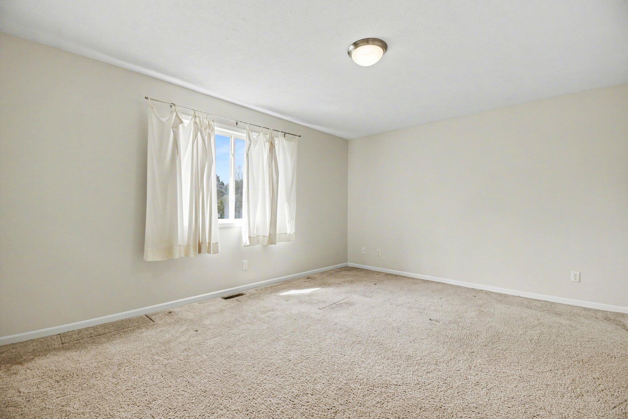 5151 Taylor Ridge Drive Southeast Kentwood, MI 49512 - Photo 9 of 27 009_file_7881