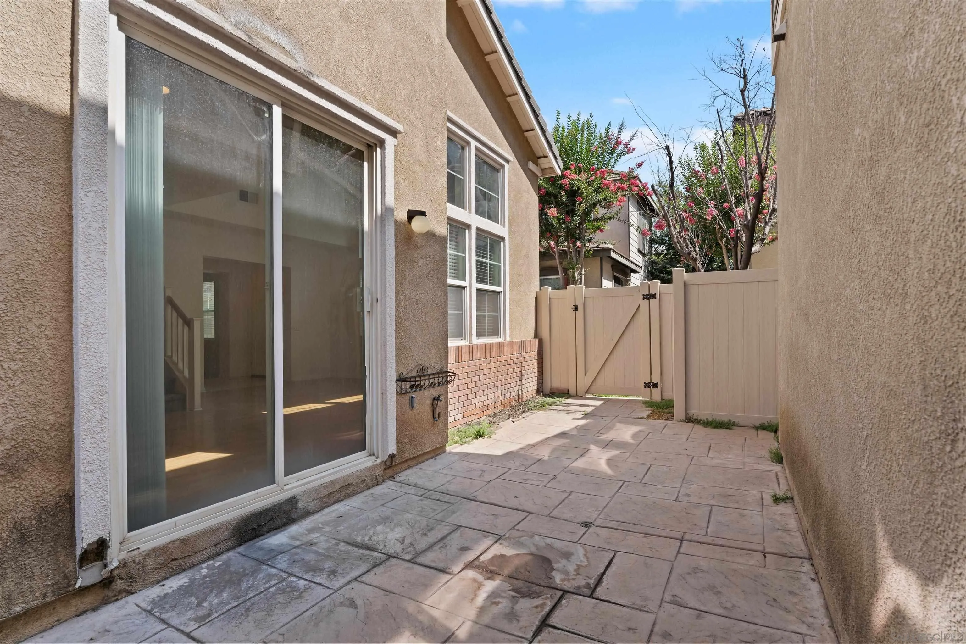 4437 Leonard Court Riverside, CA 92501 - Photo 11 of 46 Gallery Image 11
