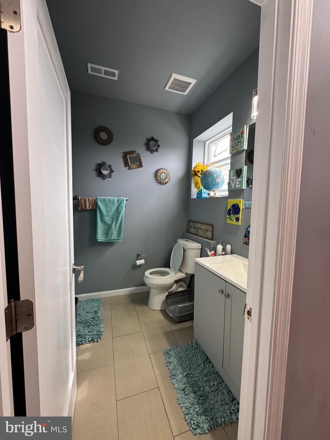 17 Rhode Island Avenue Northeast Washington, DC 20002 - Photo 3 of 12