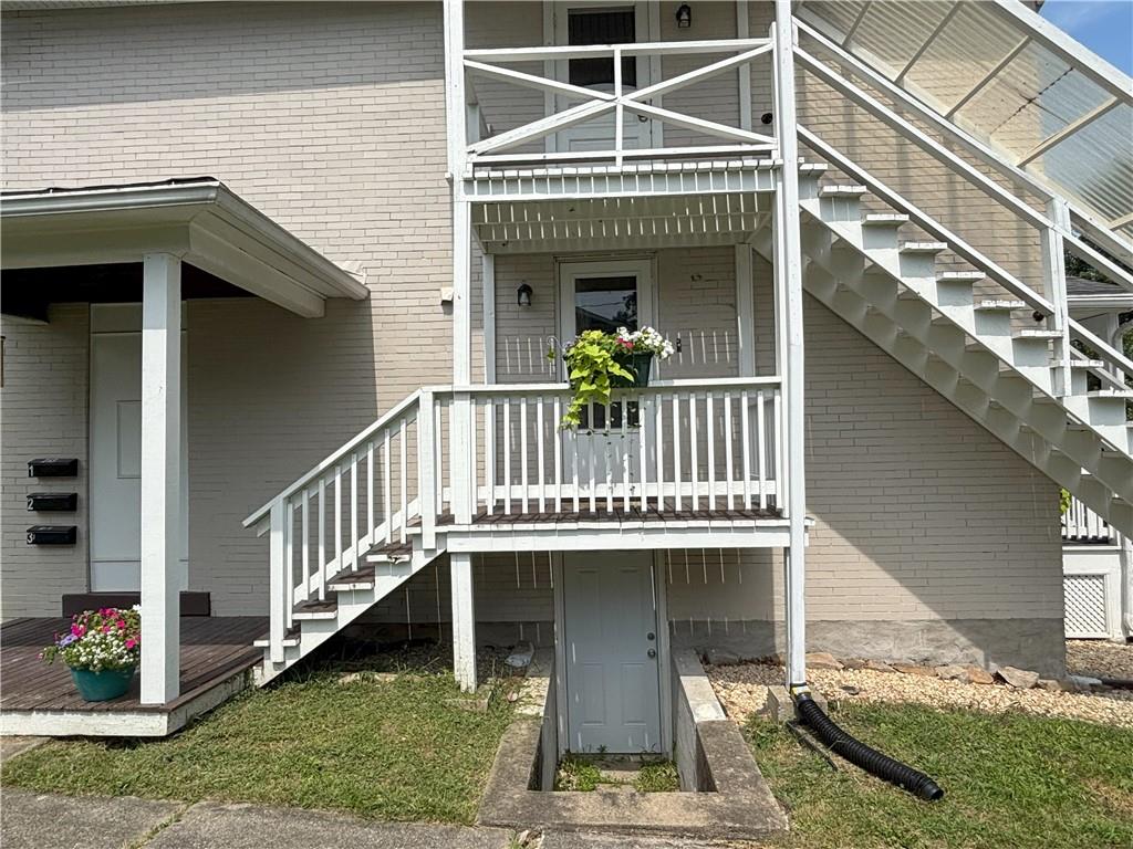 213 Franklin Street, Unit 2 Ligonier, PA 15658 - Photo 3 of 27 a view of small house with yard and furniture
