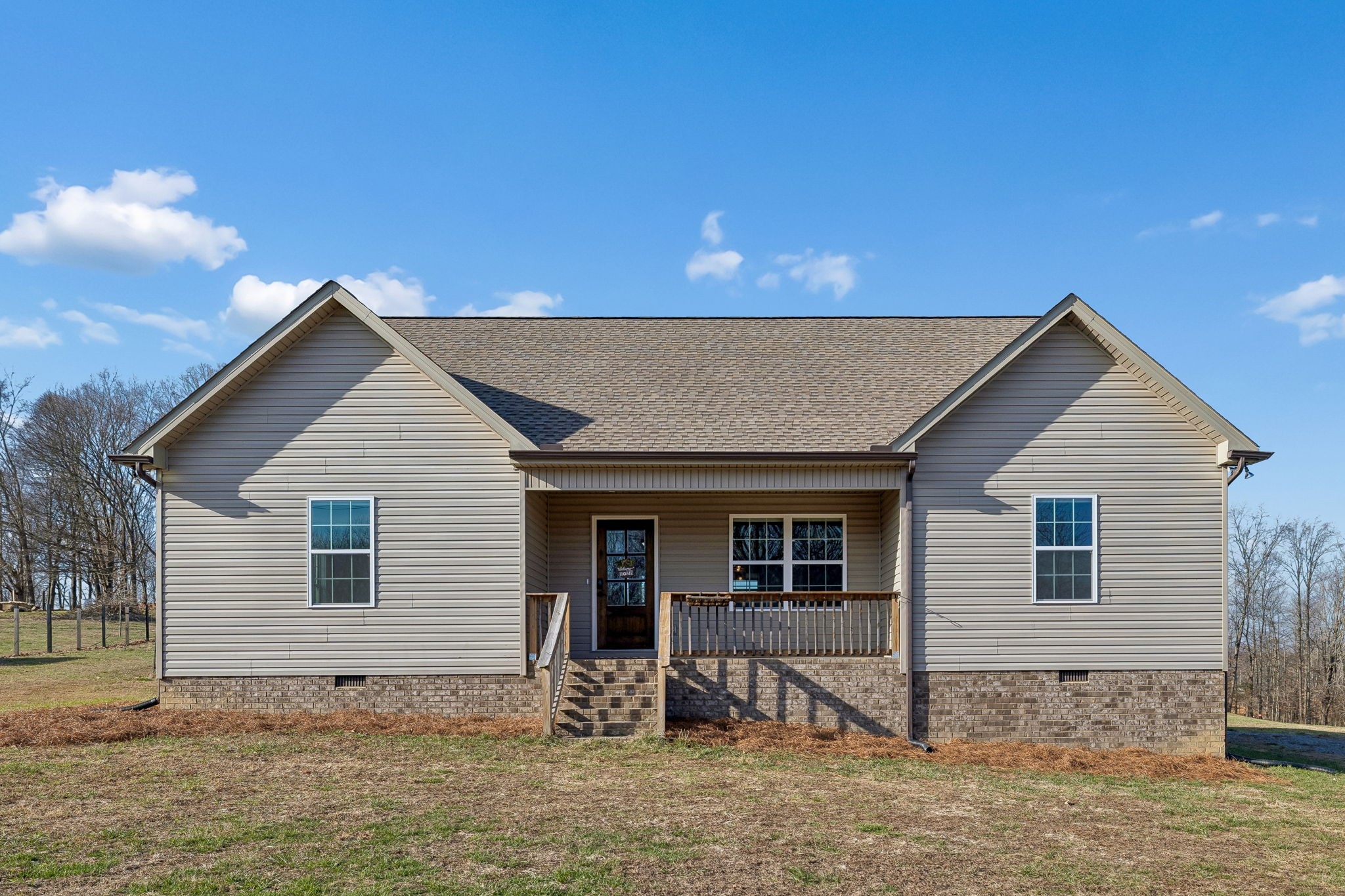 1521 Wixtown Road Westmoreland, TN 37186 - Photo 1 of 33 a view of a house with yard