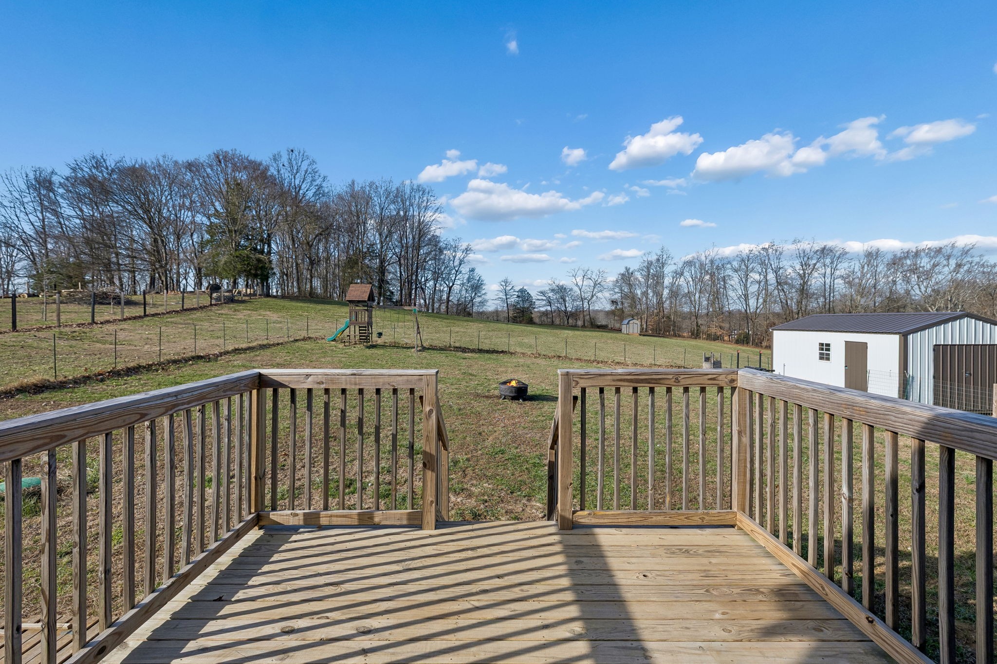 1521 Wixtown Road Westmoreland, TN 37186 - Photo 26 of 33 a view of a deck with mountain view