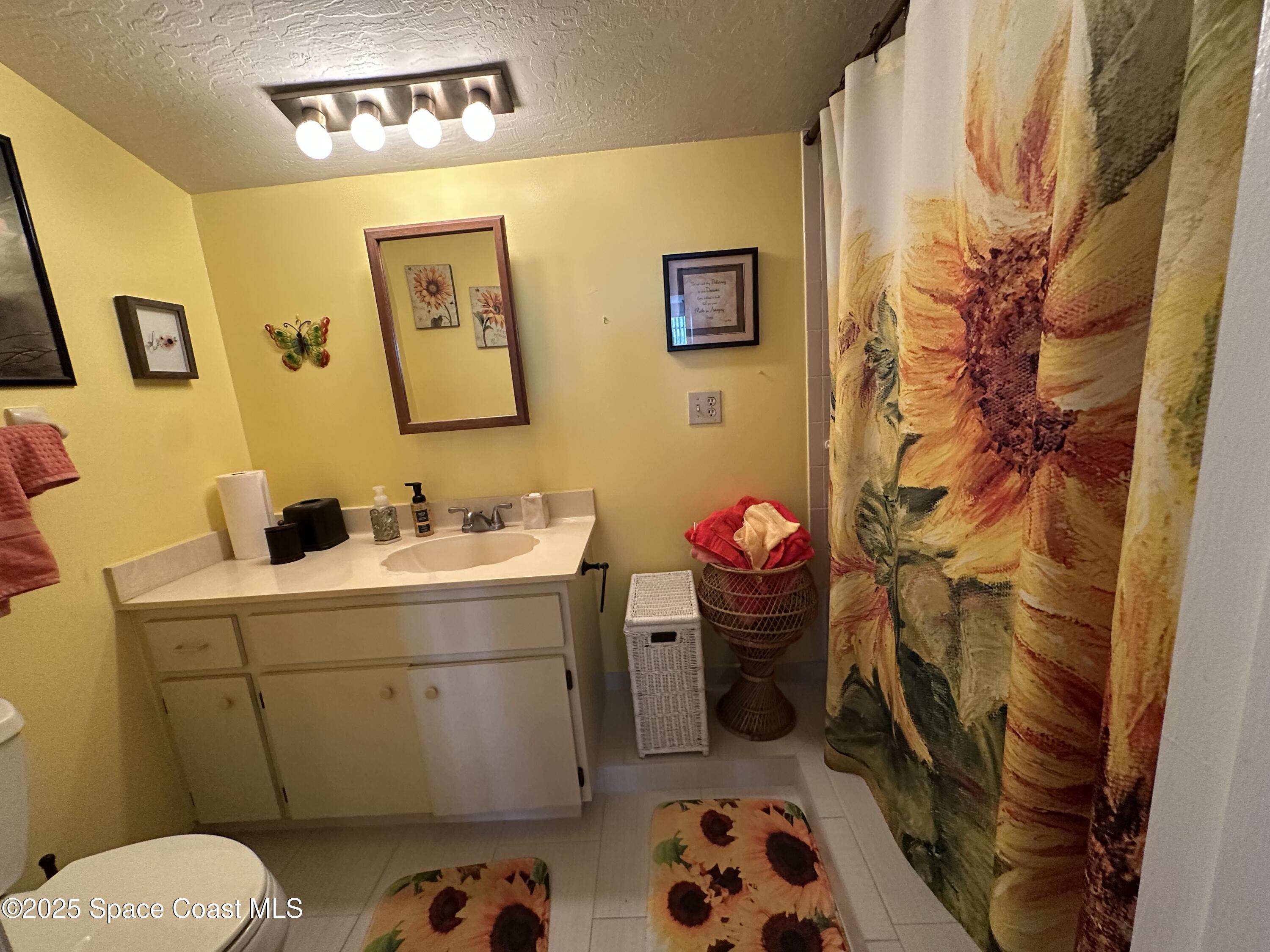 8520 Highway 1, Unit H1 Micco, FL 32976 - Photo 17 of 24 loft bath