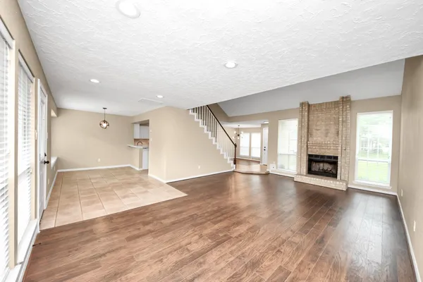 $2,400 | 3834 Carya Circle, Sugar Land, TX 77479