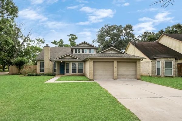 $2,400 | 3834 Carya Circle, Sugar Land, TX 77479