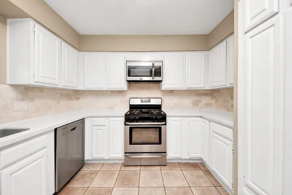 $2,450 | 3834 Carya Circle, Sugar Land, TX 77479