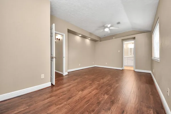 $2,400 | 3834 Carya Circle, Sugar Land, TX 77479