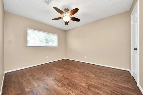 $2,400 | 3834 Carya Circle, Sugar Land, TX 77479