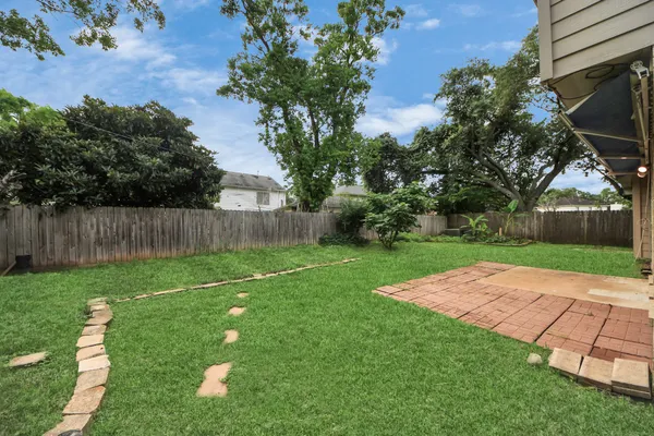 $2,400 | 3834 Carya Circle, Sugar Land, TX 77479