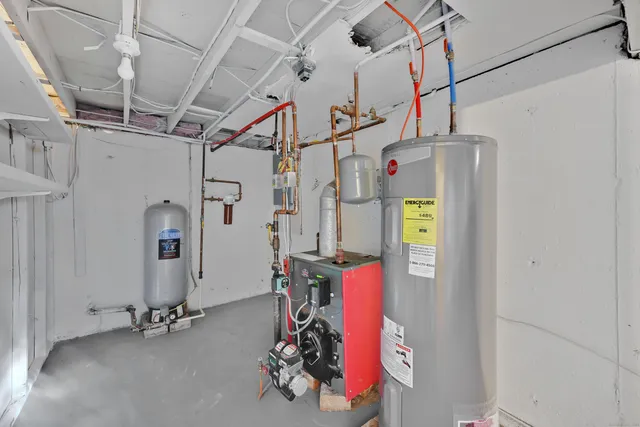 $439,900 | 2064 Long Hill Road, Guilford, CT 06437