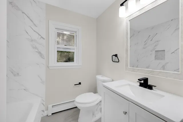 $439,900 | 2064 Long Hill Road, Guilford, CT 06437