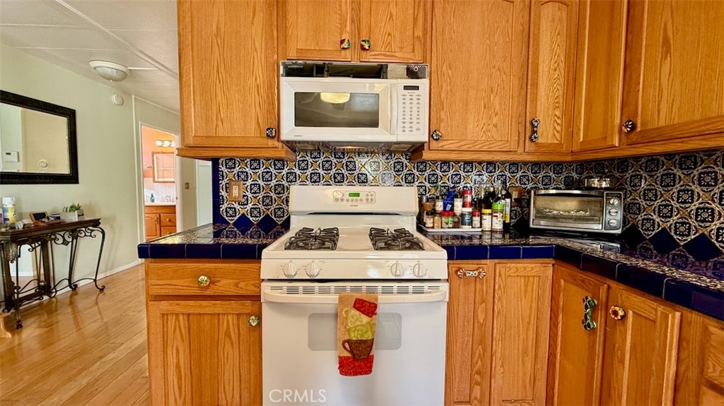 23301 Ridge Rte Drive, Unit 47 Laguna Hills, CA 92653 - Photo 7 of 30