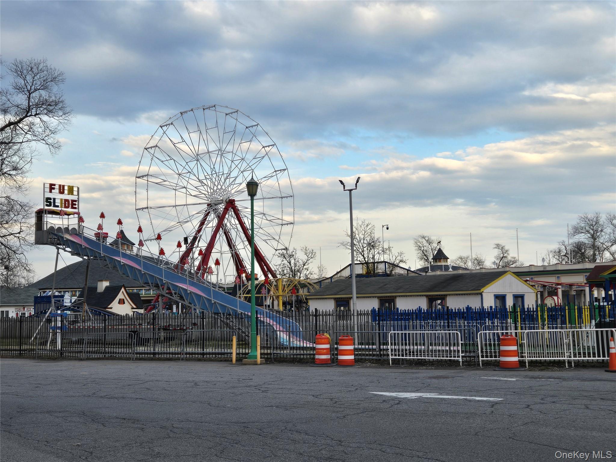 6 Davis Avenue, Unit A11 Rye, NY 10580 - Photo 20 of 23 Rye Playland is only a five-minute drive.