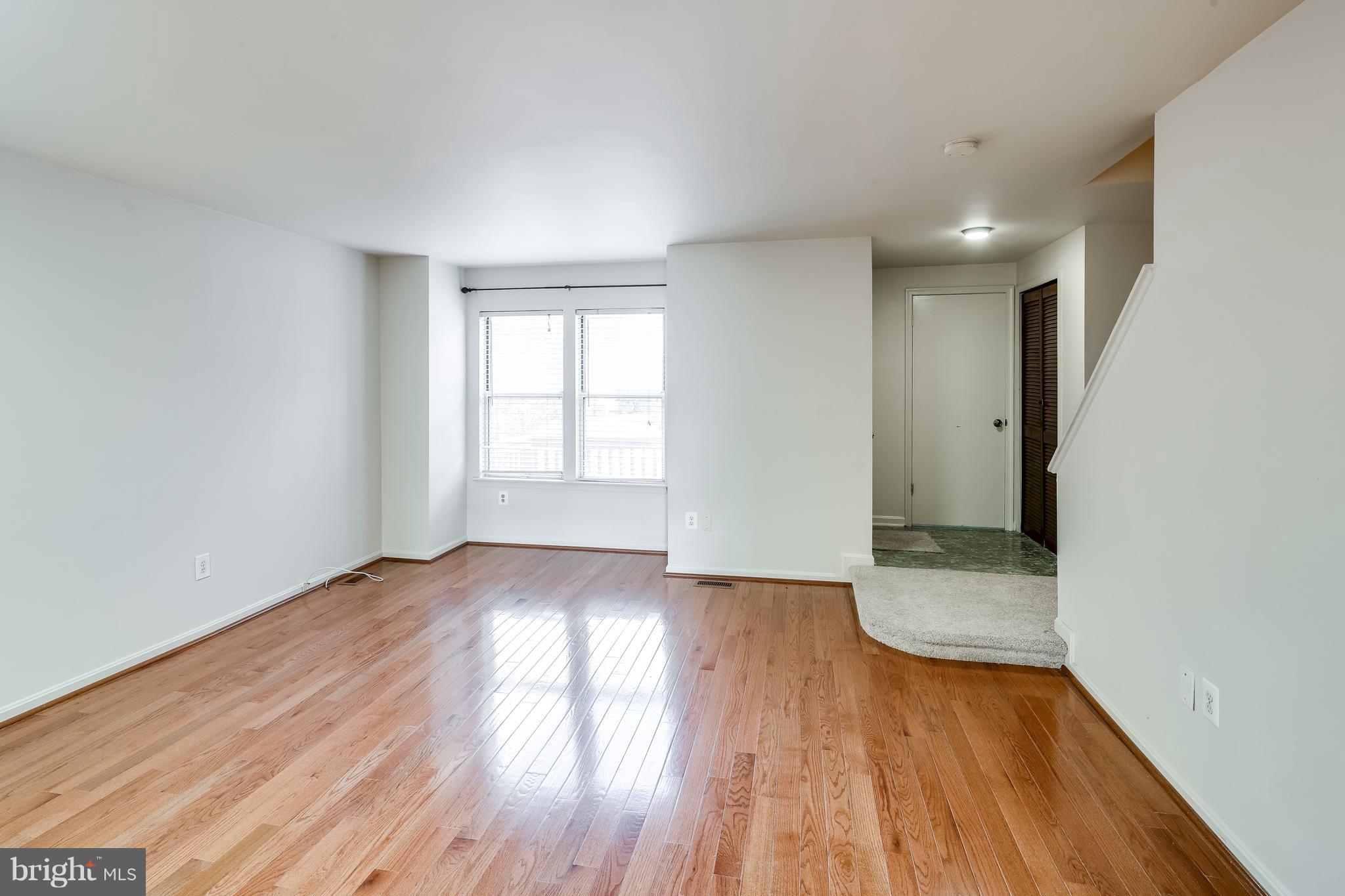 8705 Ridge Road Ellicott City, MD 21043 - Photo 4 of 20 Living Room