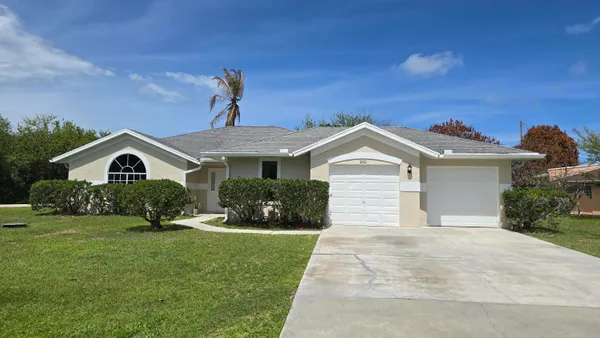 $2,500 | 2601 Southeast Creston Lane, Port St. Lucie, FL 34952