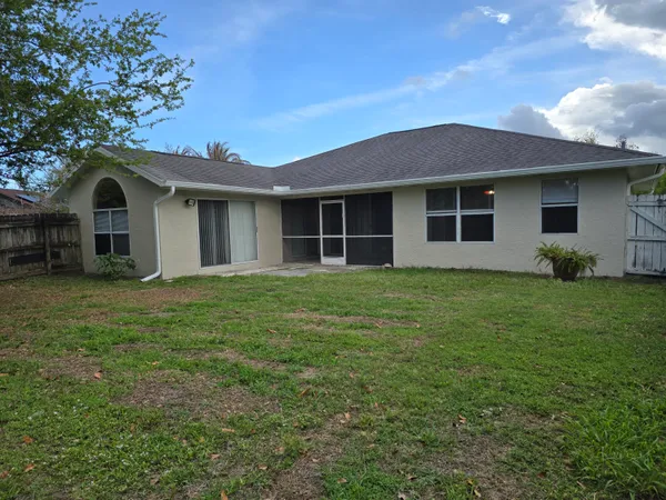 $2,500 | 2601 Southeast Creston Lane, Port St. Lucie, FL 34952