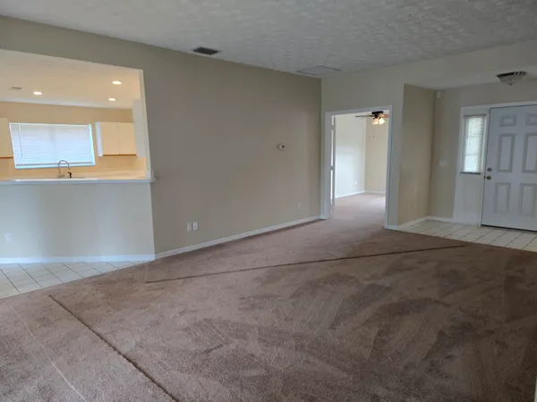 $2,500 | 2601 Southeast Creston Lane, Port St. Lucie, FL 34952