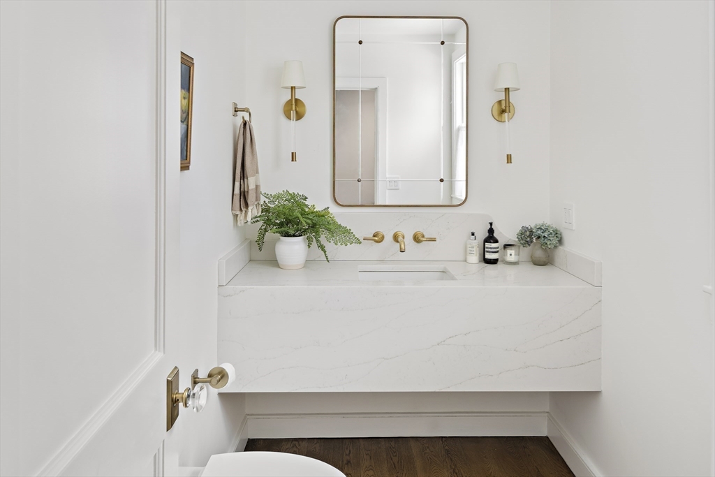 265 Dean Road Brookline, MA 02445 - Photo 11 of 40