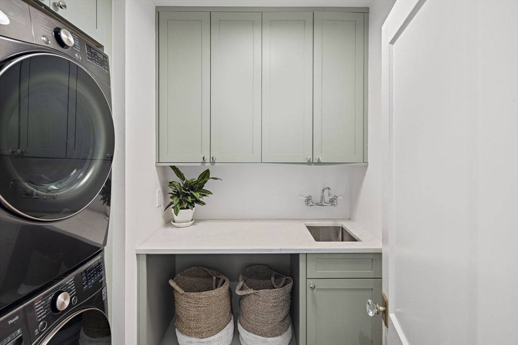 265 Dean Road Brookline, MA 02445 - Photo 19 of 40