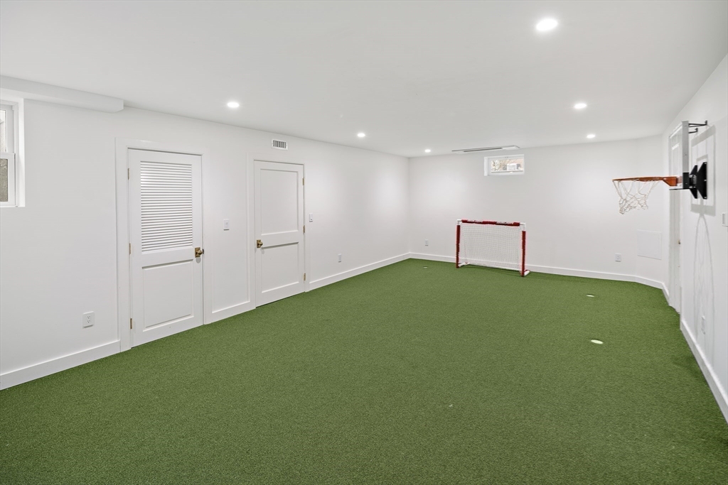 265 Dean Road Brookline, MA 02445 - Photo 34 of 40