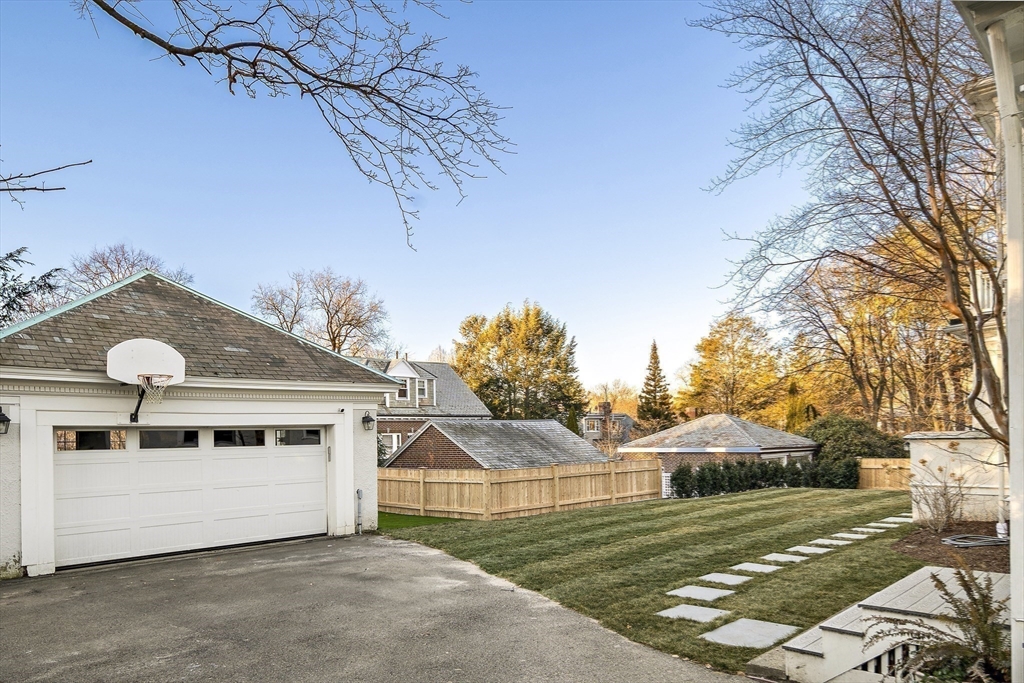 265 Dean Road Brookline, MA 02445 - Photo 36 of 40