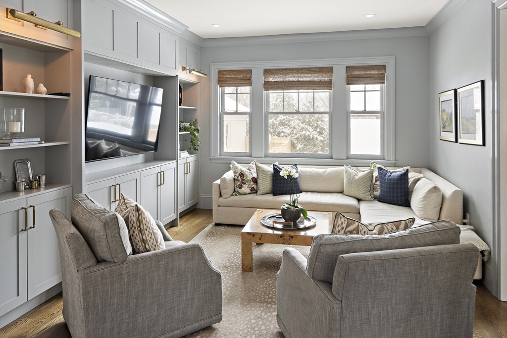 265 Dean Road Brookline, MA 02445 - Photo 7 of 40