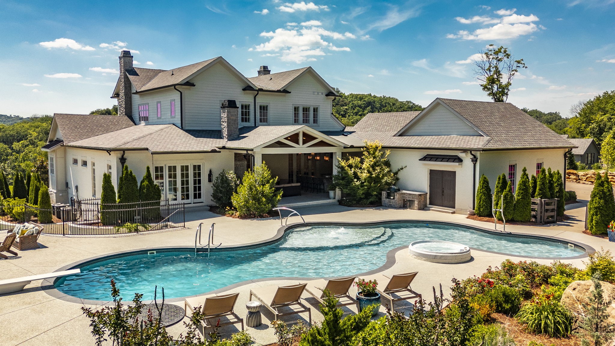 309 Hurt Road Hendersonville, TN 37075 - Photo 4 of 39