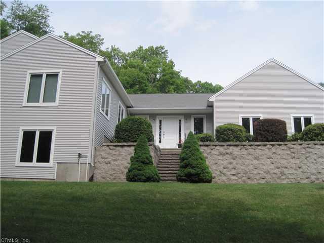 9 R Casa Lane Durham, CT 06422 - Photo 1 of 1 Exterior Front.