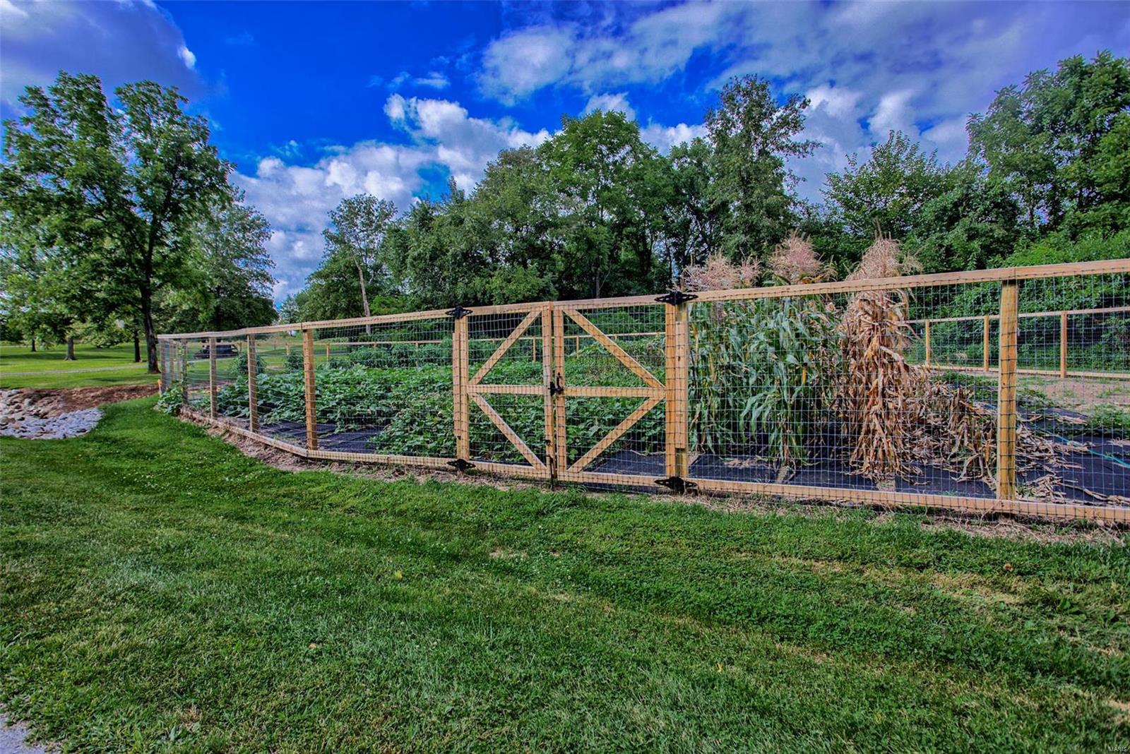 5208 Hazel Road Edwardsville, IL 62025 - Photo 74 of 93 Gallery Image 74