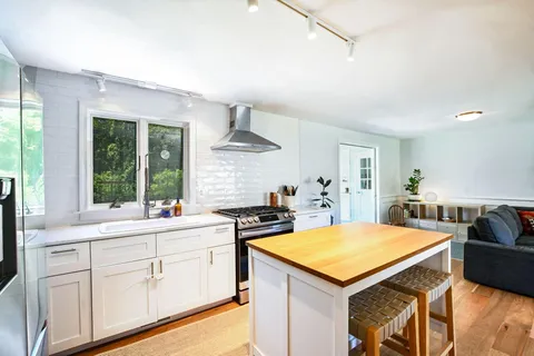 $799,000 | 7 Braden Thompson Road, Forestdale, MA 02644