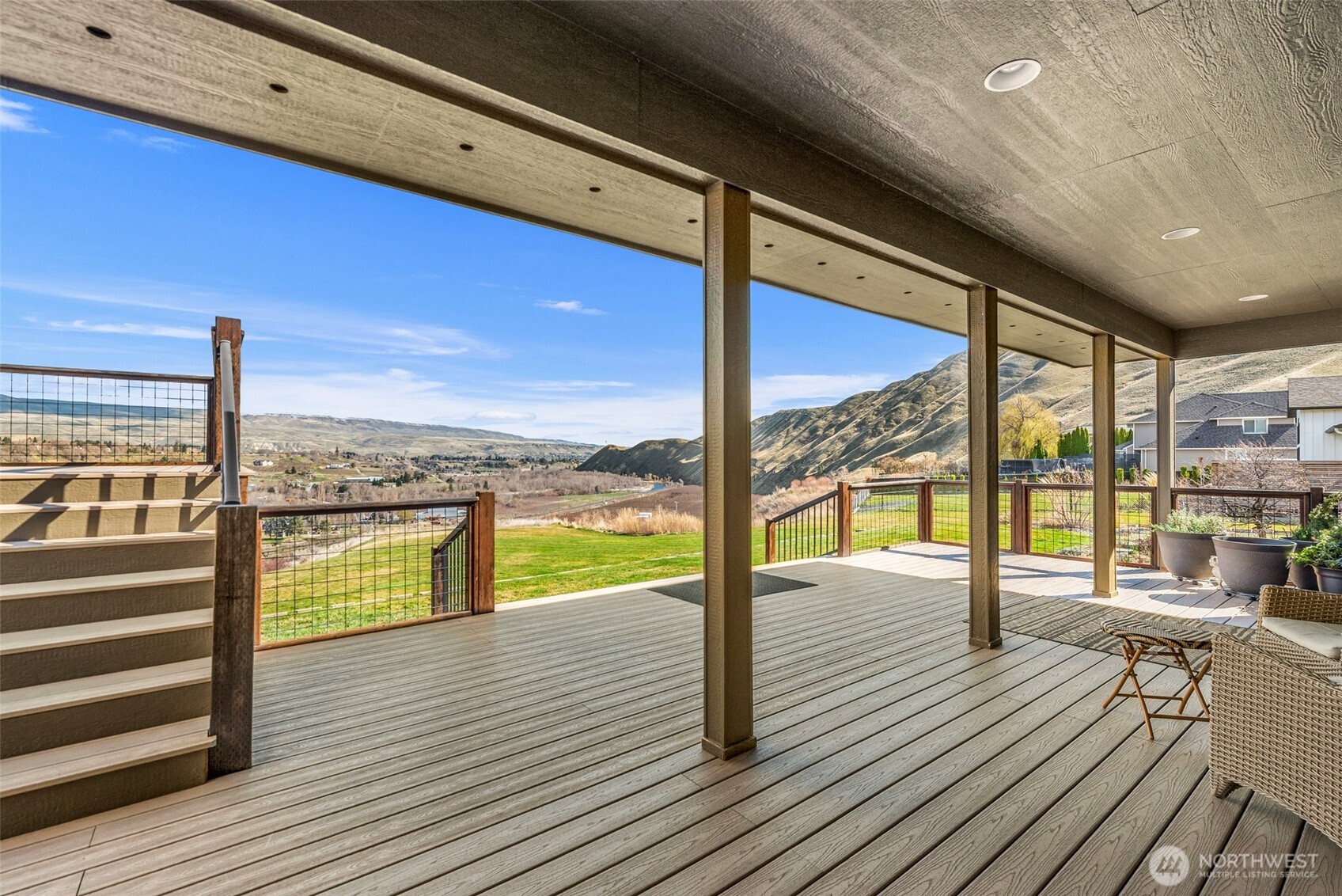 3045 Eastview Lane Wenatchee, WA 98801 - Photo 11 of 40