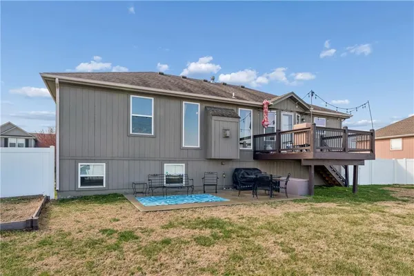 $360,000 | 12204 East 214th Street, Peculiar, MO 64078