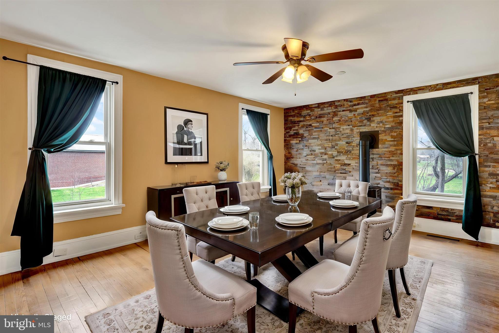 803 Pughtown Road Pottstown, PA 19465 - Photo 5 of 29 Virtually Stage Dining or All Purpose room