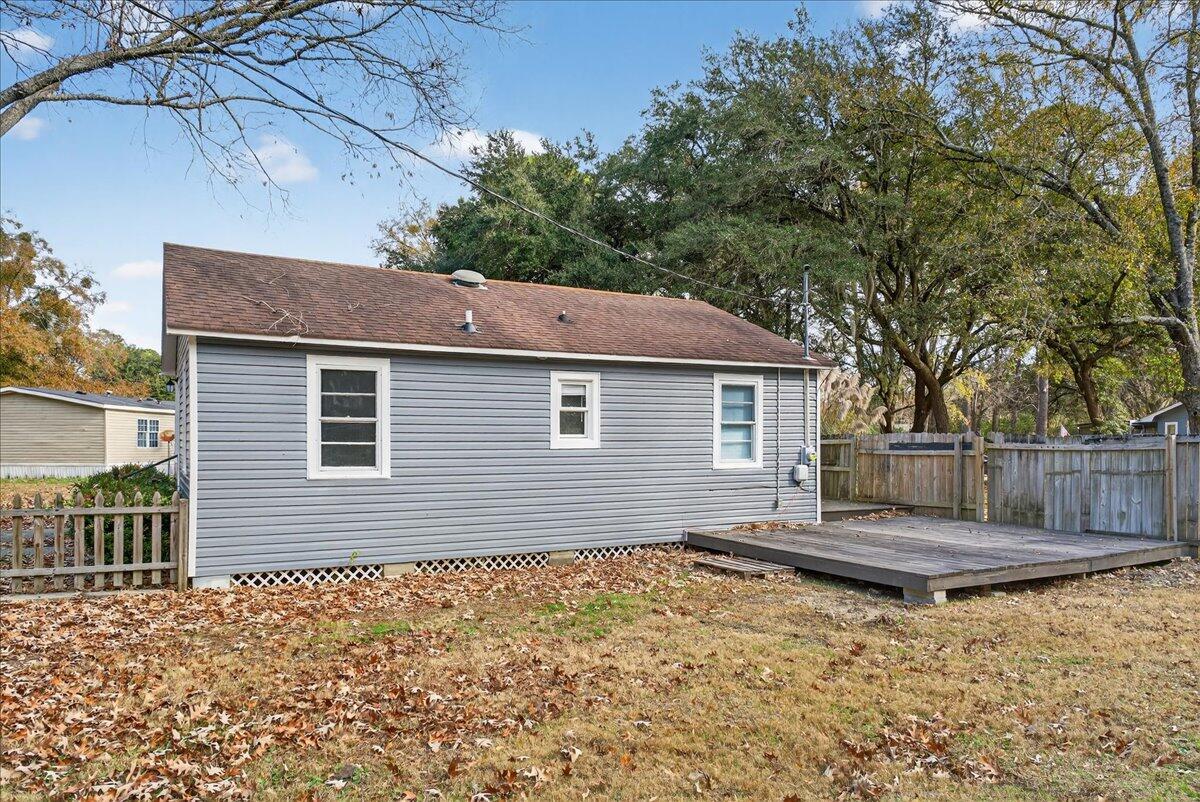 2004 Valnore Road Johns Island, SC 29455 - Photo 17 of 20 17-Maddie Breggia - DSC09125