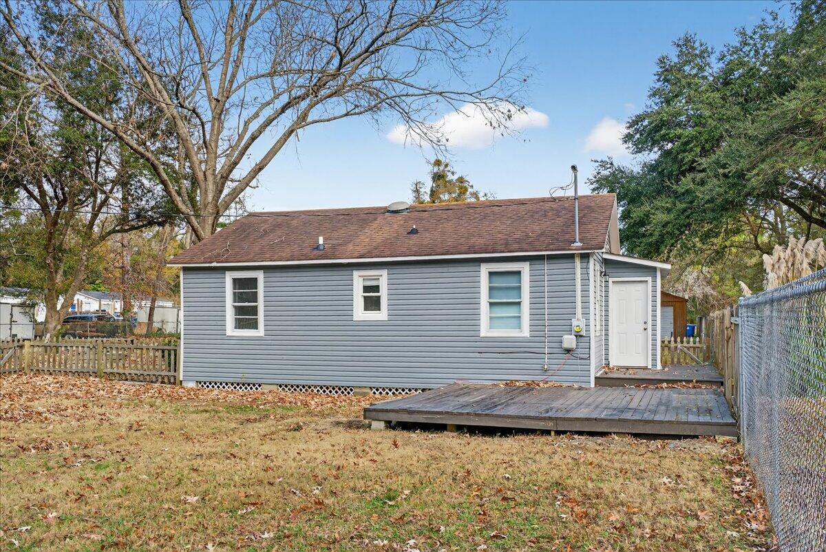 2004 Valnore Road Johns Island, SC 29455 - Photo 19 of 20 19-Maddie Breggia - DSC09130