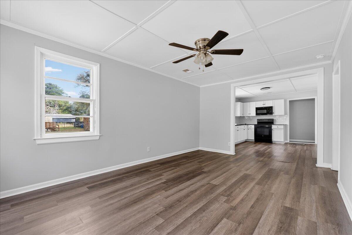 2004 Valnore Road Johns Island, SC 29455 - Photo 6 of 20 06-Maddie Breggia - DSC09079