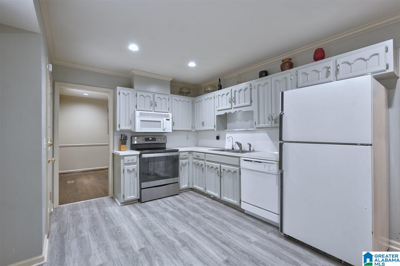 5532 Hunters Hill Road Birmingham, AL 35210 - Photo 17 of 35