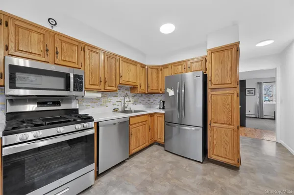 $600,000 | 38 Amber Drive, Croton-on-Hudson, NY 10520
