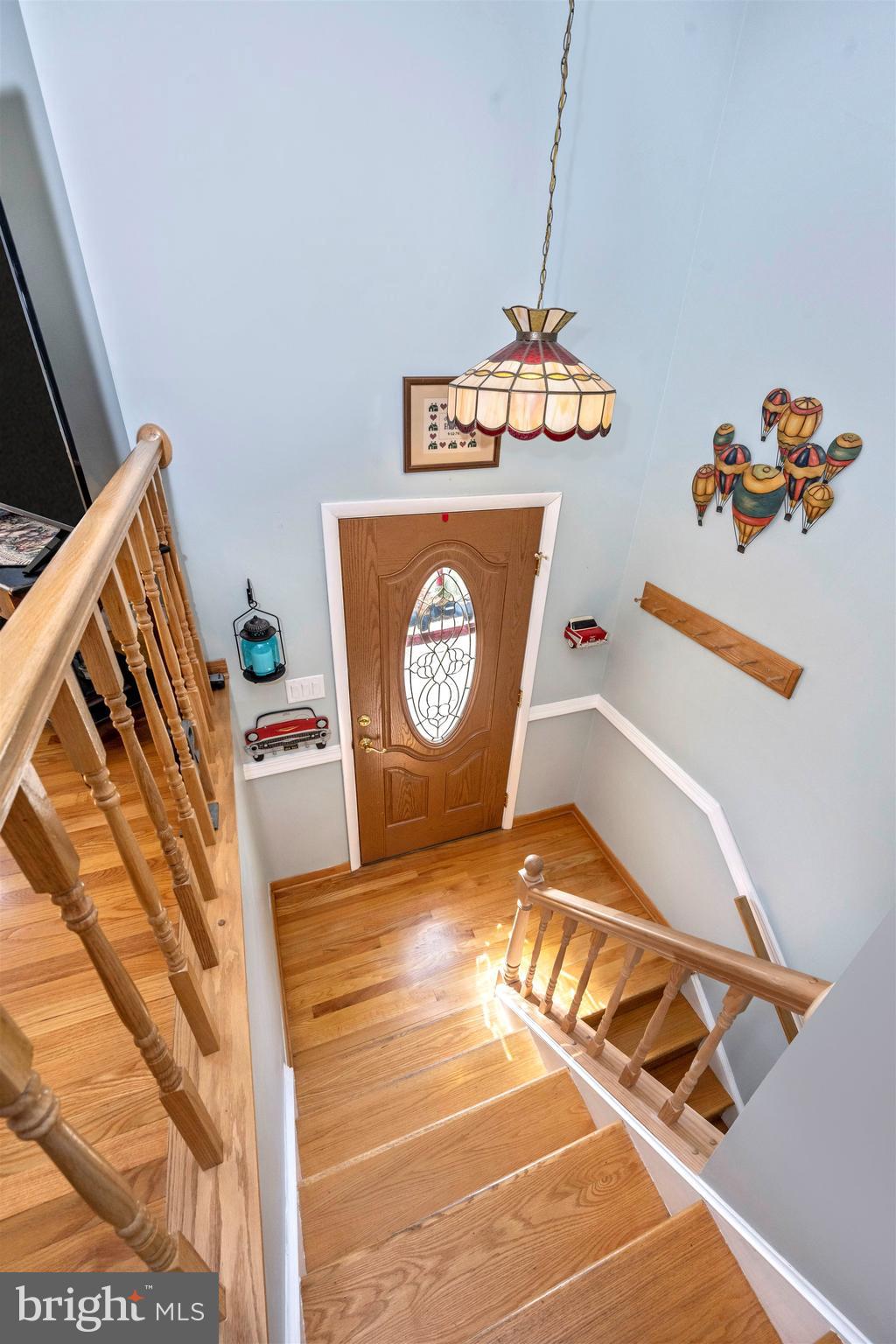 13 Crum Road Walkersville, MD 21793 - Photo 3 of 43 Beautiful hardwood foyer