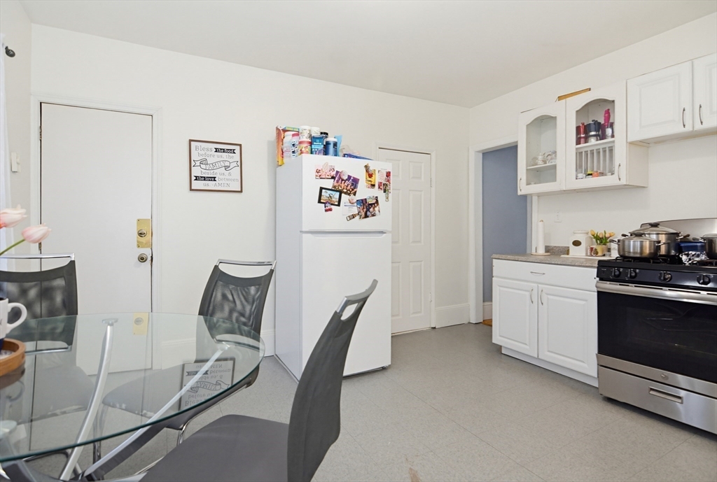 38 Oberlin Street Worcester, MA 01610 - Photo 26 of 34