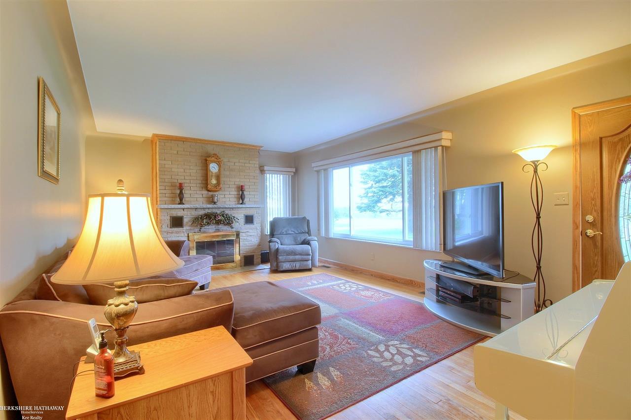 74985 Memphis Ridge Road Richmond, MI 48062 - Photo 10 of 32 31348194-9.JPG