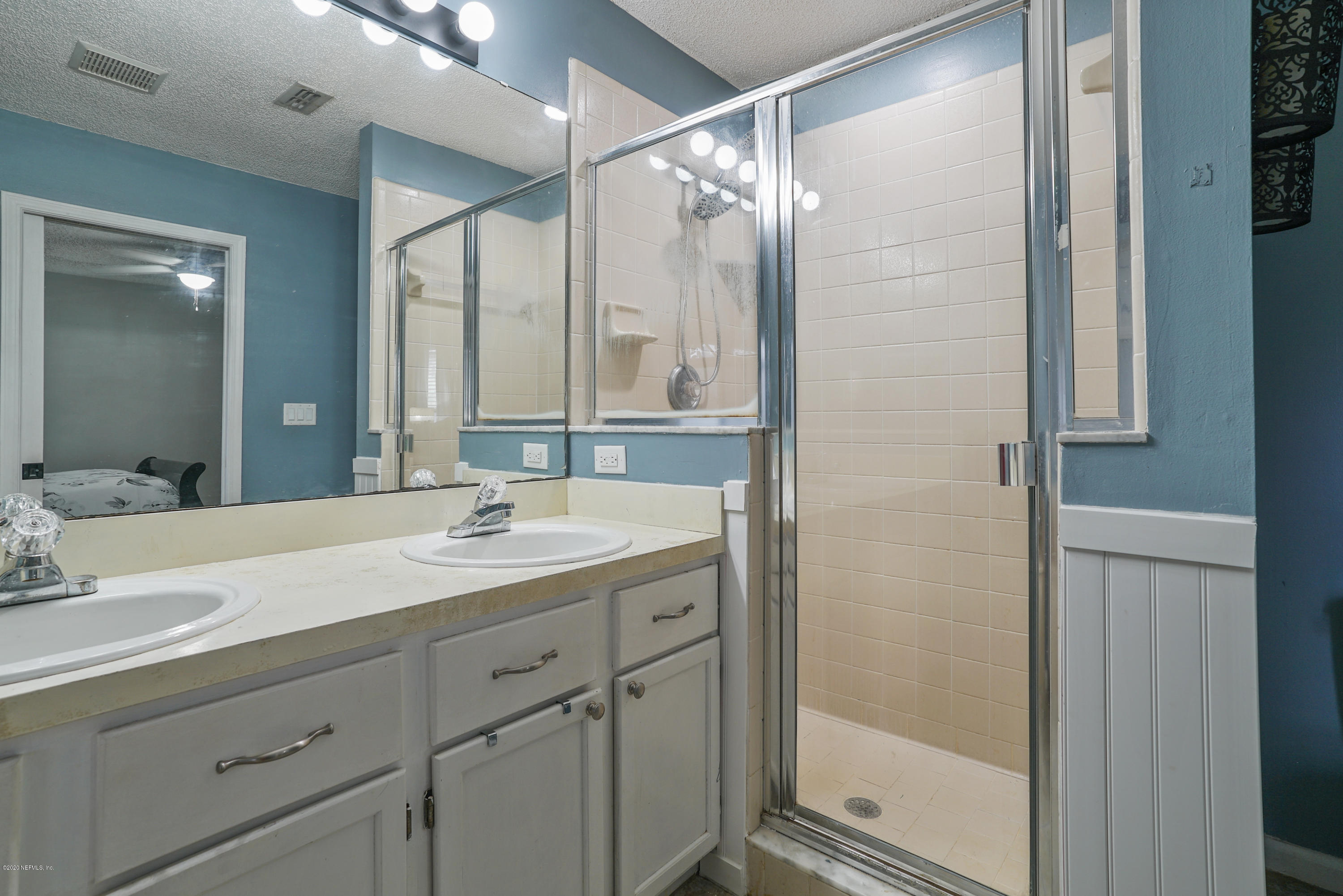 9273 Ford Road Bryceville, FL 32009 - Photo 21 of 27 Master Shower